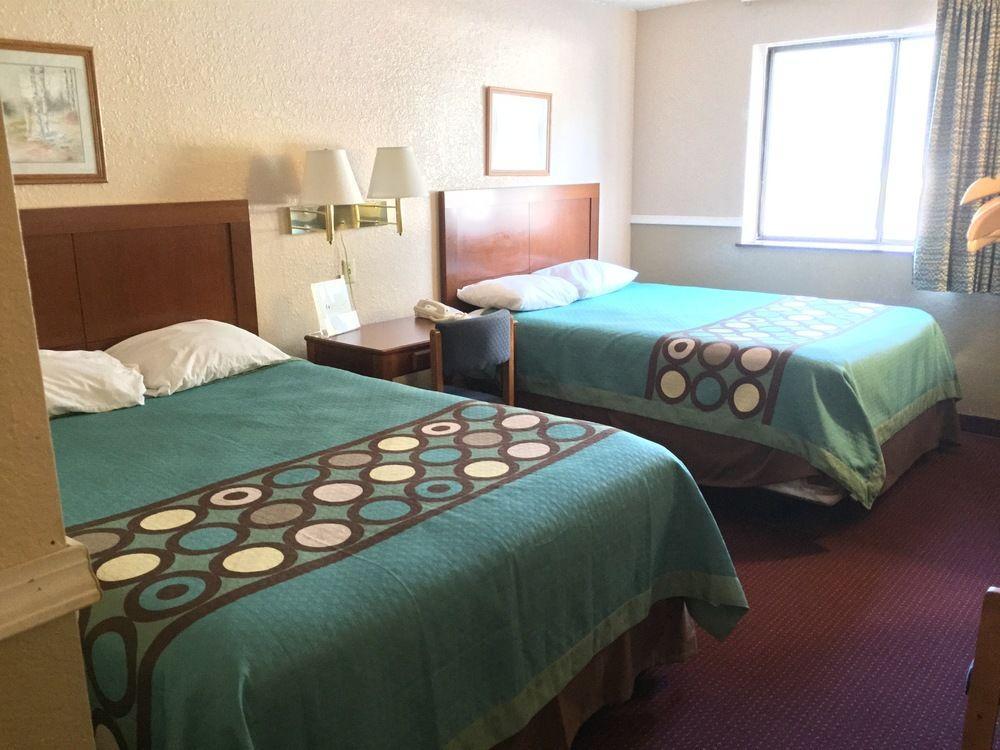 Мотель Super 8 By Wyndham Bath Hammondsport Area Экстерьер фото